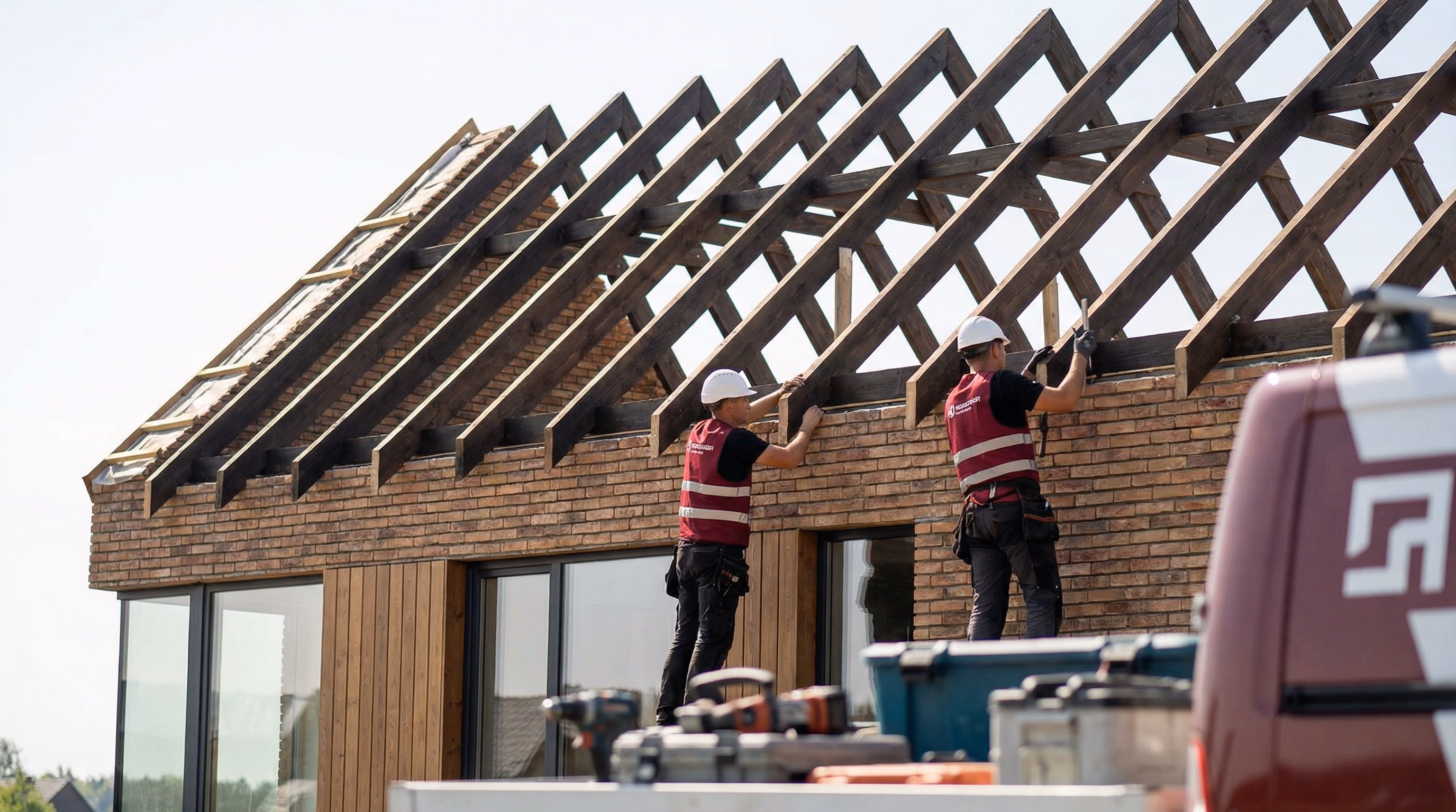 Santvariniai stogai - profesionalus montavimas